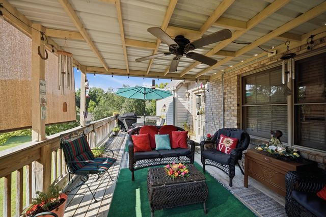 2044 Laura Ln, Springfield, TN 37172