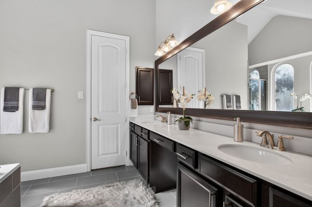 616 Silver Chase Drive, Keller, TX 76248