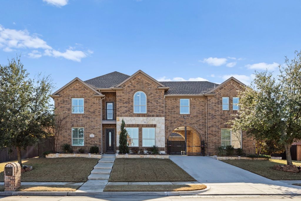 616 Silver Chase Drive, Keller, TX 76248