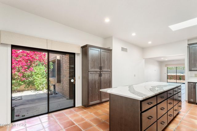 5372 N Strada De Rubino, Tucson, AZ 85750