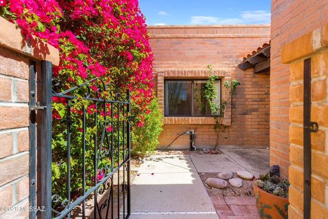 5372 N Strada De Rubino, Tucson, AZ 85750