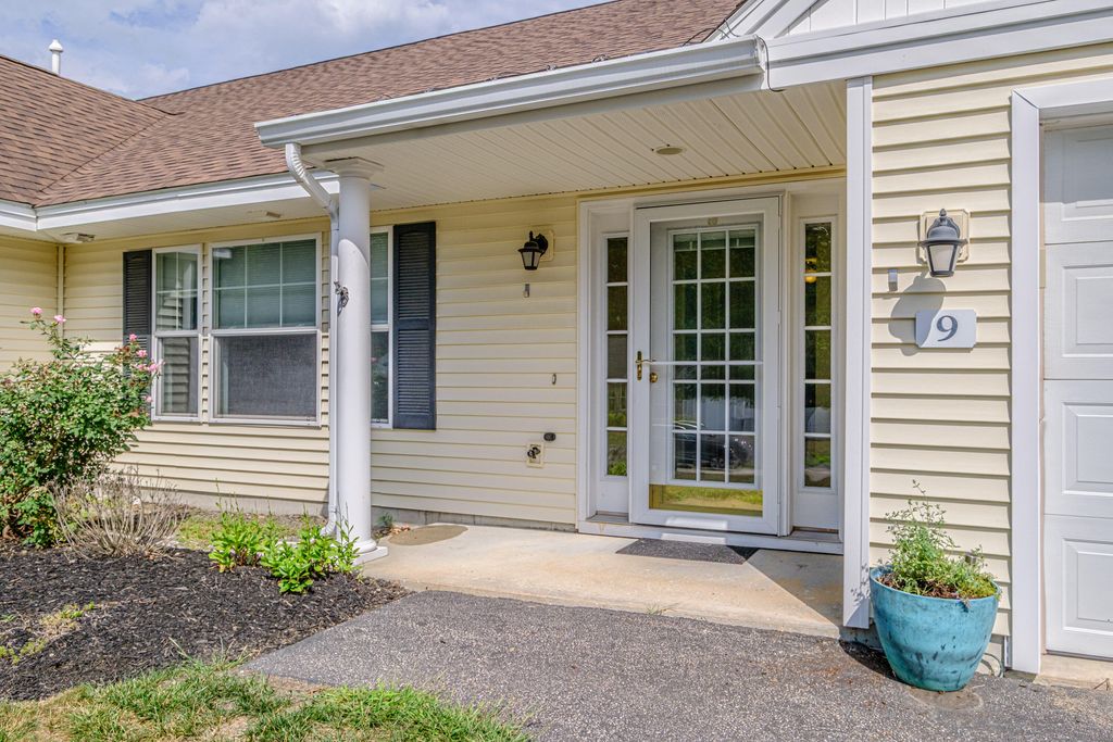 9 Macintosh Lane 9, Old Orchard Beach, ME 04064 — photo 3