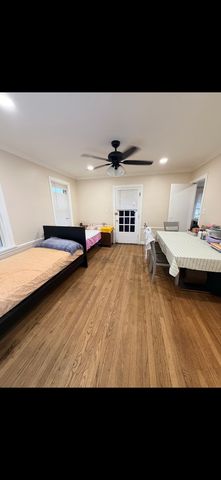 4940 Estes Avenue, Skokie, IL 60077