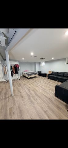 4940 Estes Avenue, Skokie, IL 60077