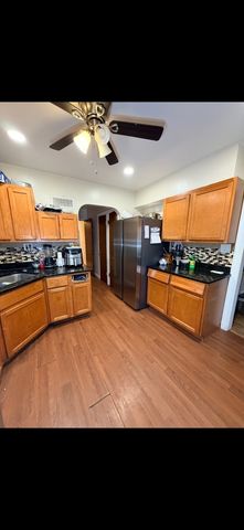 4940 Estes Avenue, Skokie, IL 60077