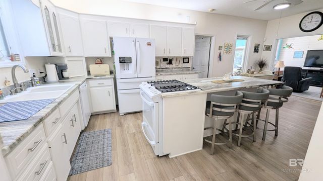 2189 Spanish Oak Drive, Lillian, AL 36549