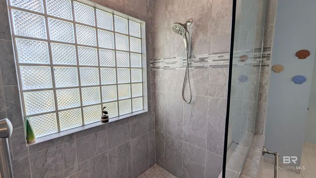 2189 Spanish Oak Drive, Lillian, AL 36549