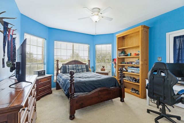 944 Land Of Goshen Drive, Springtown, TX 76082
