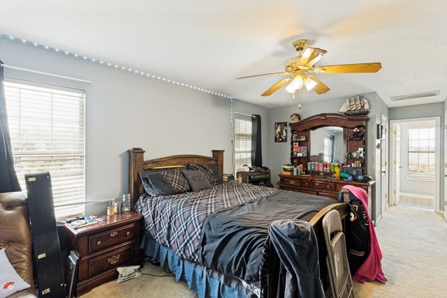 944 Land Of Goshen Drive, Springtown, TX 76082