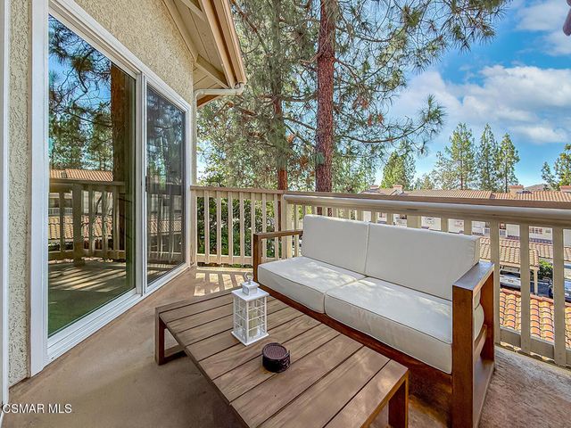 5837 Oak Bend Lane 302, Oak Park, CA 91377