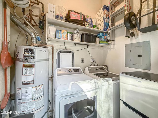 5837 Oak Bend Lane 302, Oak Park, CA 91377