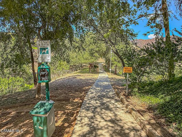 5837 Oak Bend Lane 302, Oak Park, CA 91377