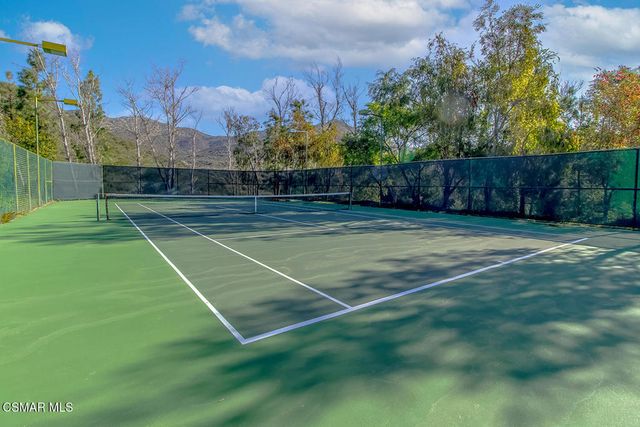5837 Oak Bend Lane 302, Oak Park, CA 91377