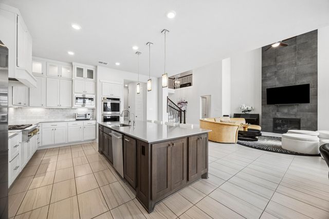 10607 Crystal Spring Drive, Missouri City, TX 77459