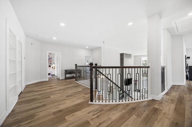 10607 Crystal Spring Drive, Missouri City, TX 77459