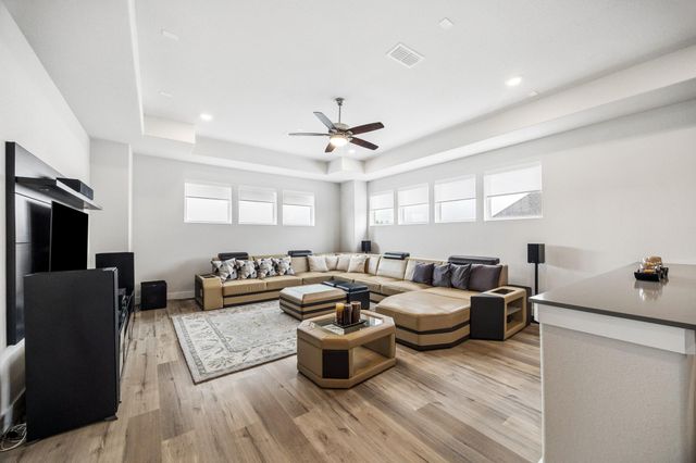 10607 Crystal Spring Drive, Missouri City, TX 77459