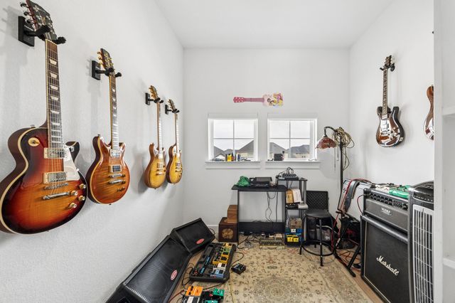 10607 Crystal Spring Drive, Missouri City, TX 77459