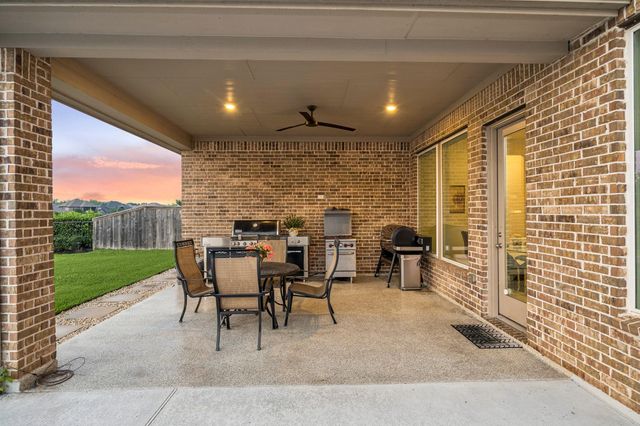 10607 Crystal Spring Drive, Missouri City, TX 77459
