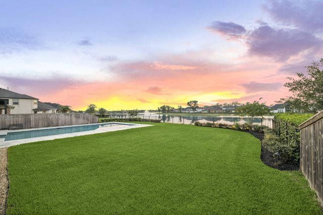 10607 Crystal Spring Drive, Missouri City, TX 77459