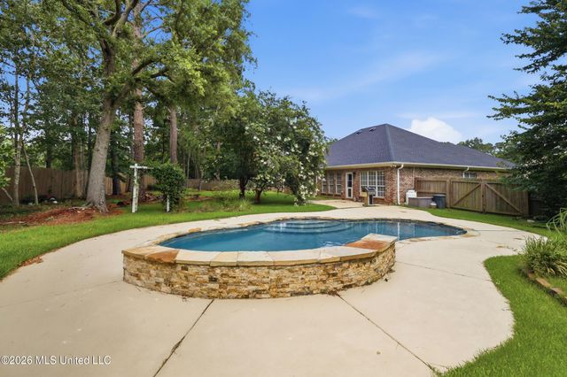 4009 Belle Terre Court, Ocean Springs, MS 39564