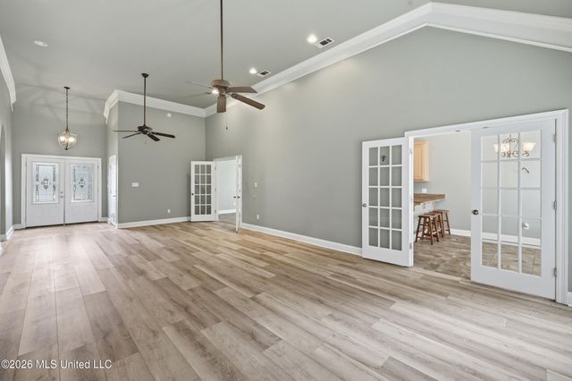 4009 Belle Terre Court, Ocean Springs, MS 39564