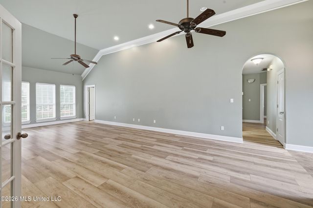 4009 Belle Terre Court, Ocean Springs, MS 39564
