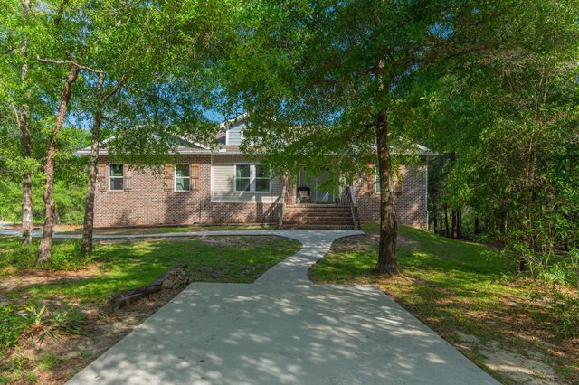 1827 Waterway Drive, Baker, FL 32531