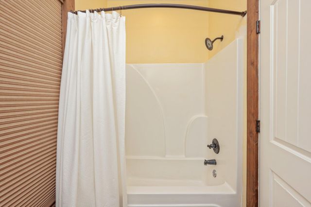 1827 Waterway Drive, Baker, FL 32531