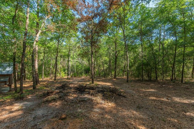 1827 Waterway Drive, Baker, FL 32531