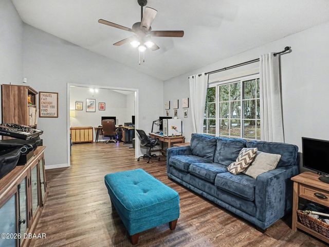 112 W Greentree Lane, Lake Mary, FL 32746