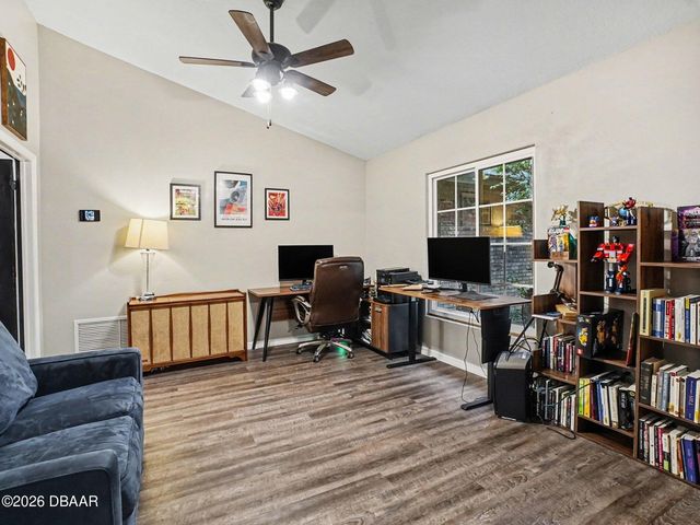 112 W Greentree Lane, Lake Mary, FL 32746