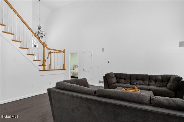 11 Grants Way, Moreau, NY 12831