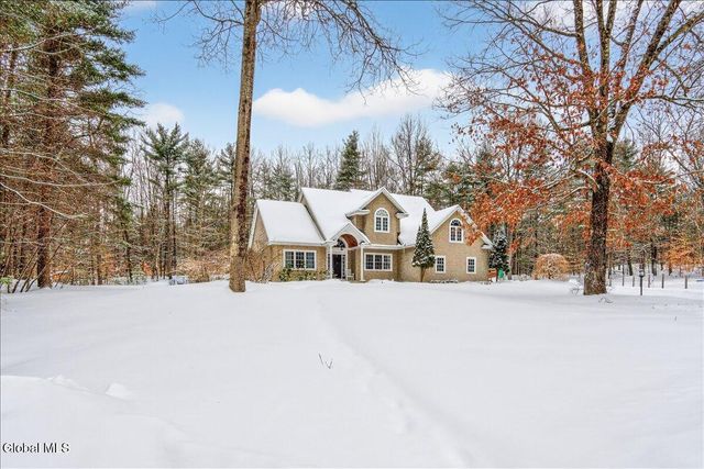 11 Grants Way, Moreau, NY 12831