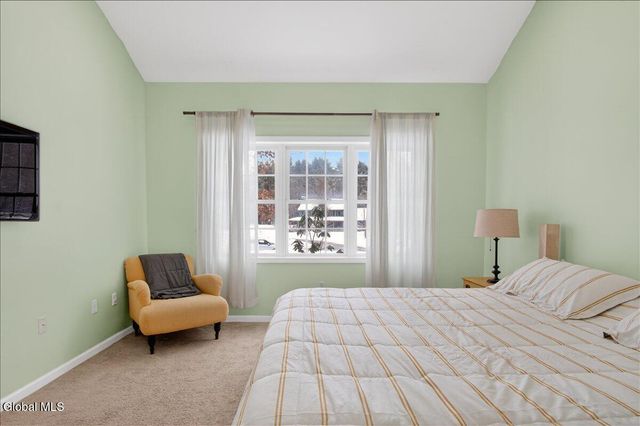 11 Grants Way, Moreau, NY 12831