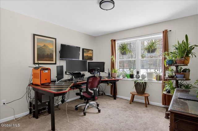 11 Grants Way, Moreau, NY 12831