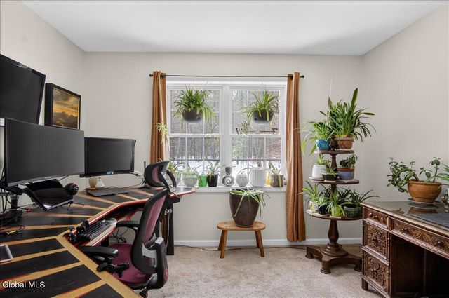 11 Grants Way, Moreau, NY 12831