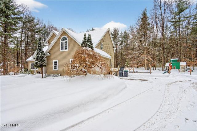 11 Grants Way, Moreau, NY 12831