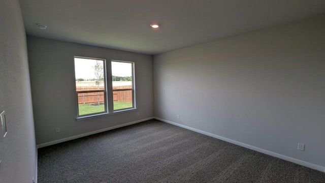 1021 TRACTION Trail, Cleburne, TX 76031