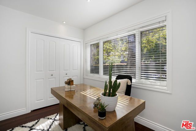 3452 Mandeville Canyon Road, Los Angeles, CA 90049