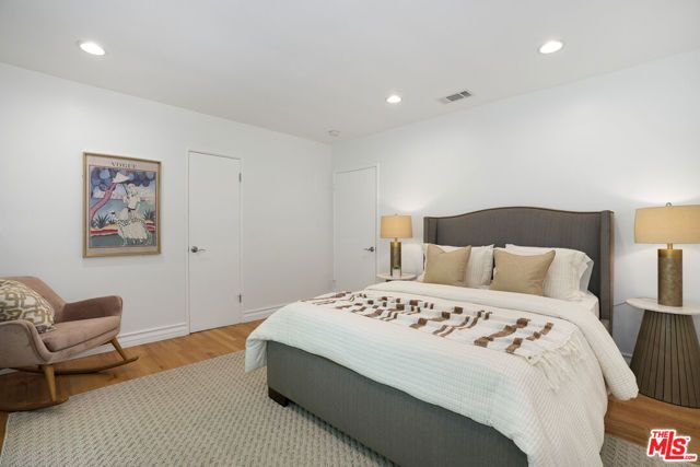 3452 Mandeville Canyon Road, Los Angeles, CA 90049