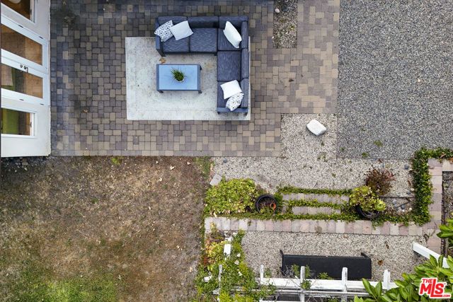 3452 Mandeville Canyon Road, Los Angeles, CA 90049