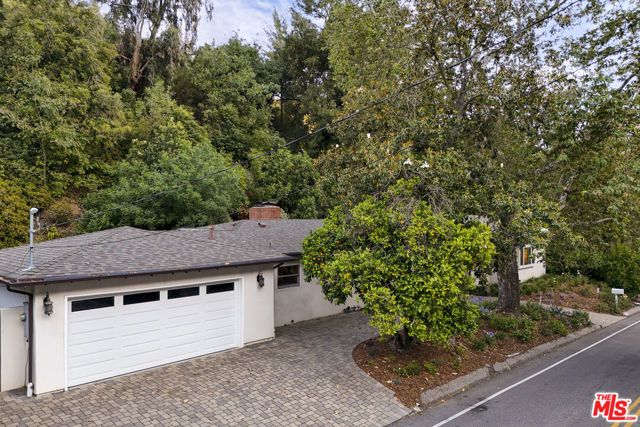 3452 Mandeville Canyon Road, Los Angeles, CA 90049
