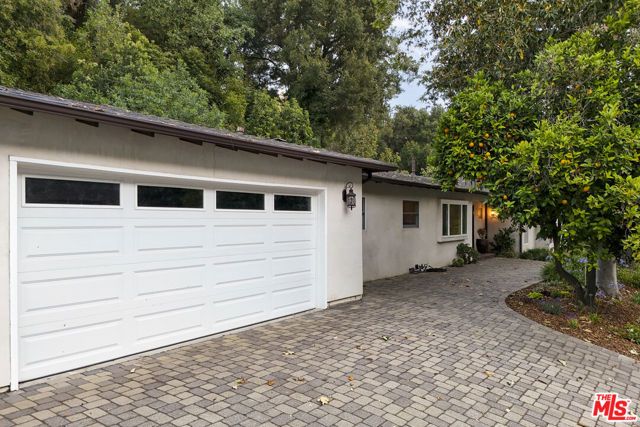 3452 Mandeville Canyon Road, Los Angeles, CA 90049