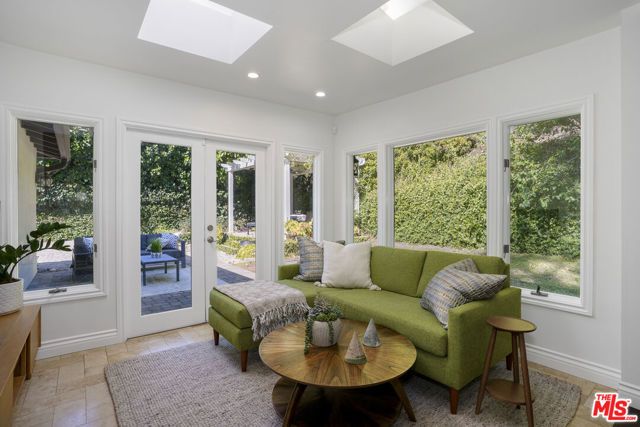 3452 Mandeville Canyon Road, Los Angeles, CA 90049