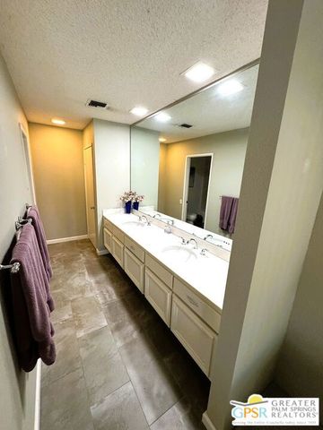 2615 N Whitewater Club Drive A, Palm Springs, CA 92262