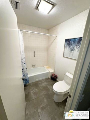 2615 N Whitewater Club Drive A, Palm Springs, CA 92262