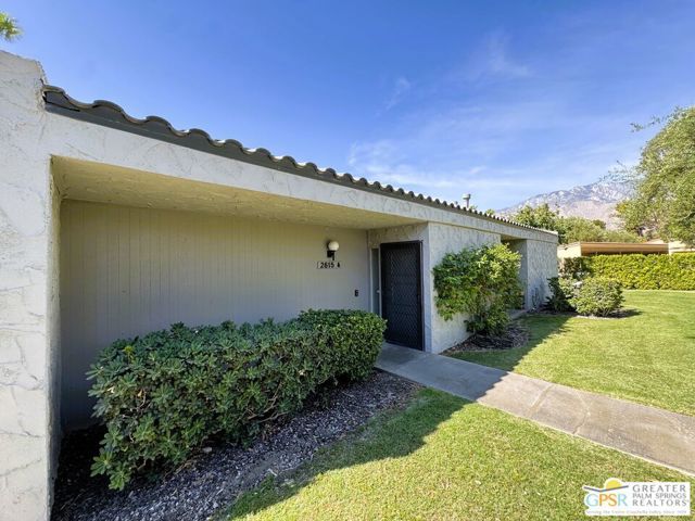 2615 N Whitewater Club Drive A, Palm Springs, CA 92262