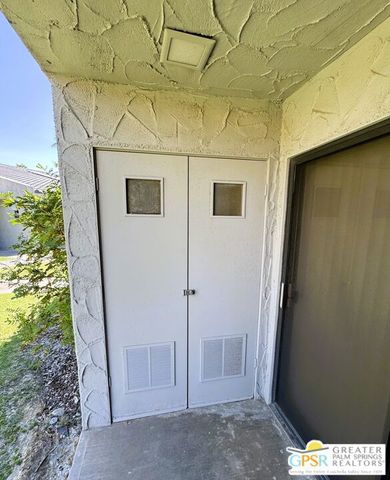 2615 N Whitewater Club Drive A, Palm Springs, CA 92262