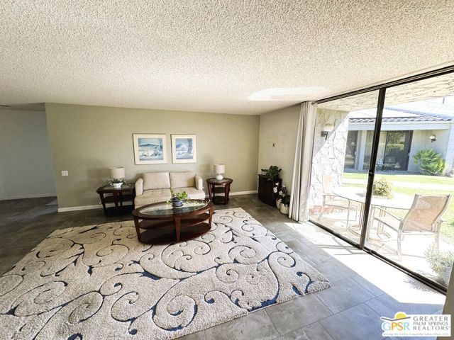 2615 N Whitewater Club Drive A, Palm Springs, CA 92262