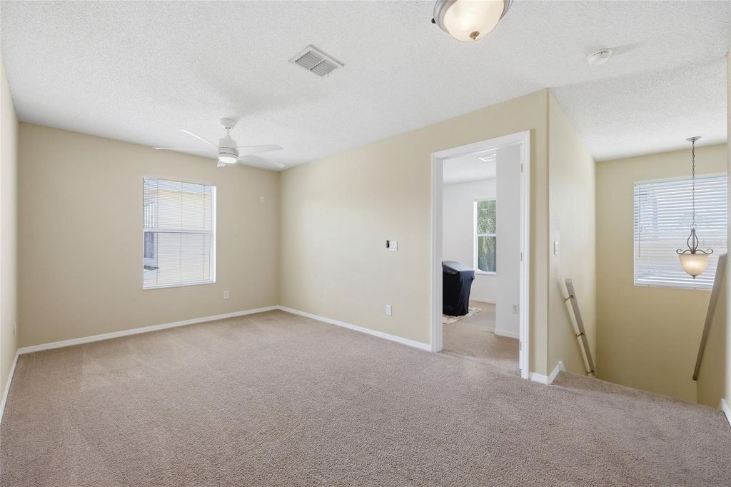 Image 13 of property listing at 5007 BELLTHORN DRIVE, Orlando, FL 32837